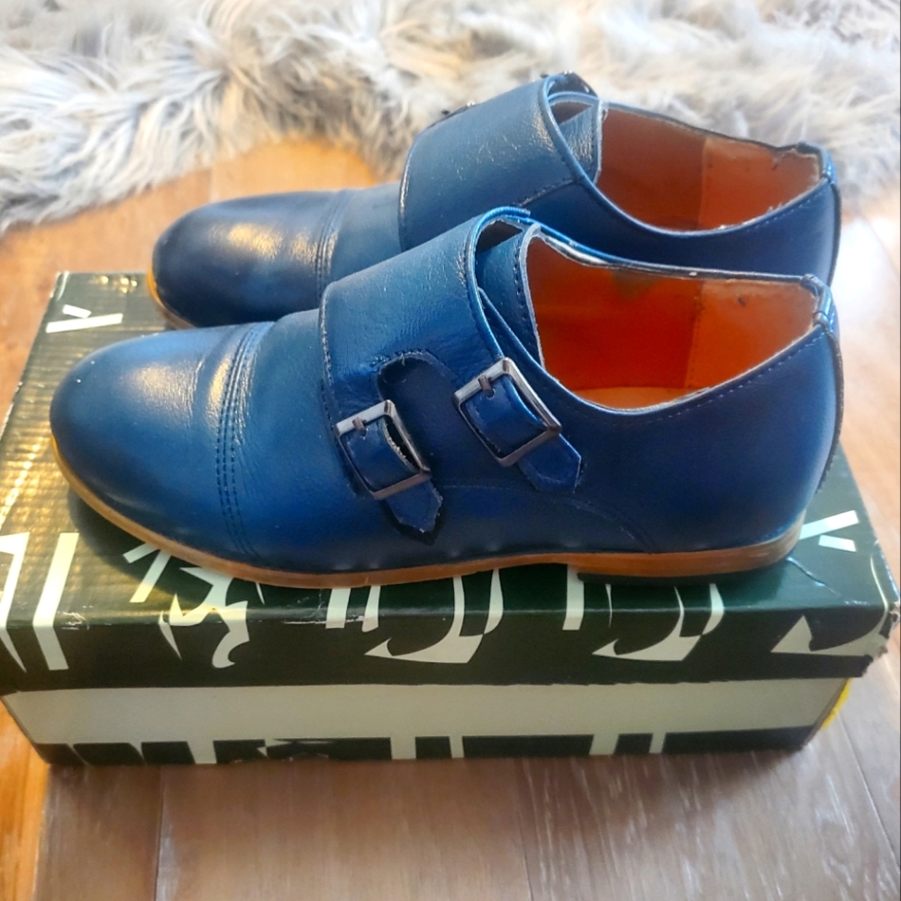 Boys size 4 US/ 36 EU, double monk strap blue dress shoes. Beautiful shoes!